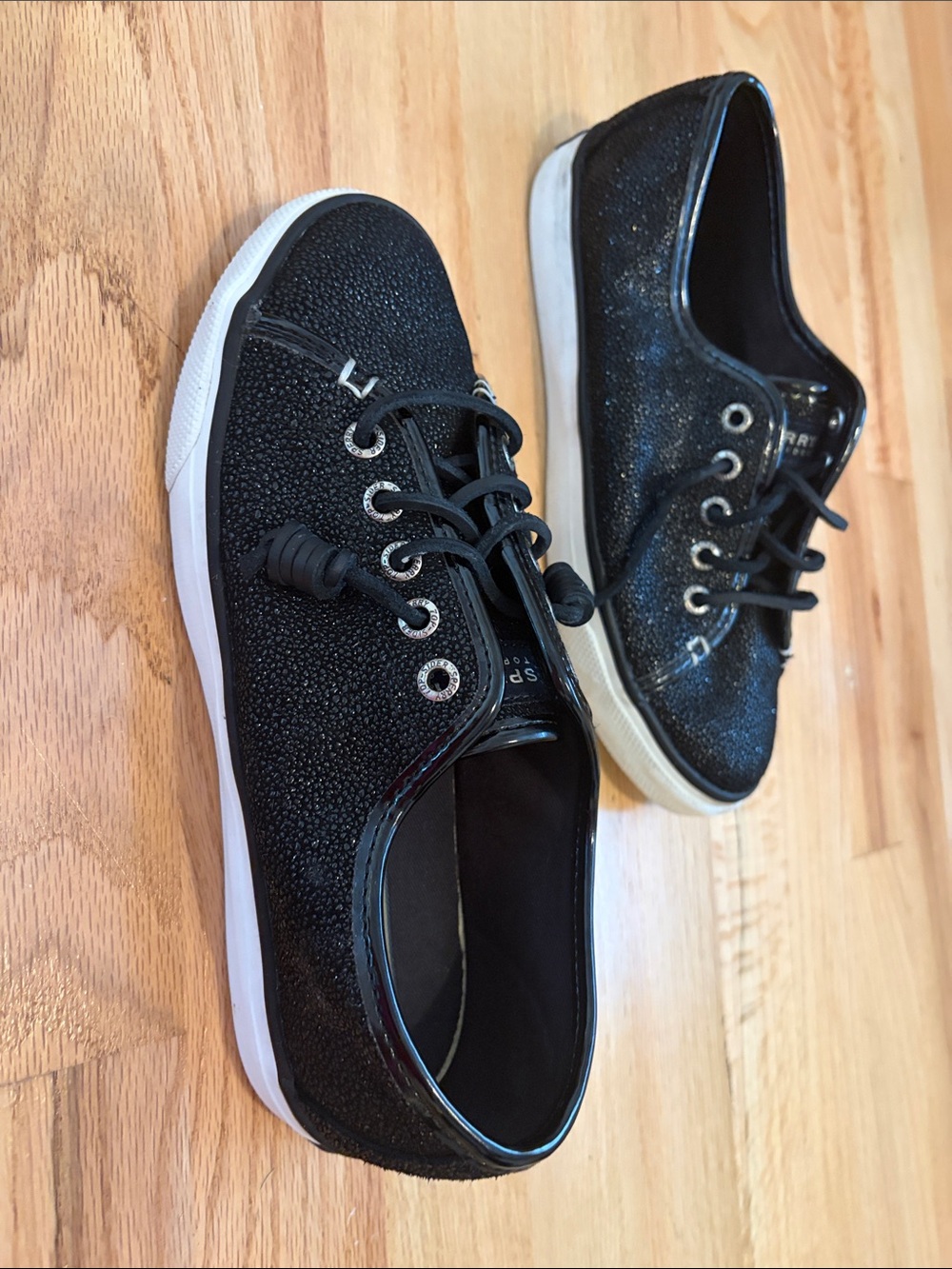 SPERRY Top-Sider Black Leather Seacoast Sneakers - Women's 7.5 - Sparkle Beaded